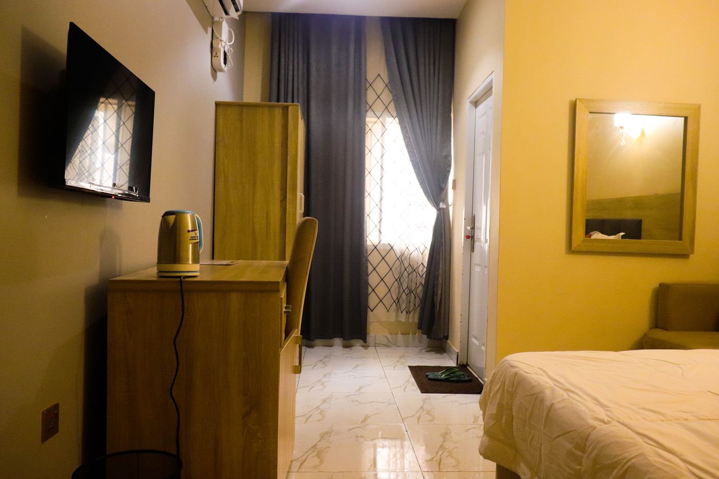 Room with satellite TV